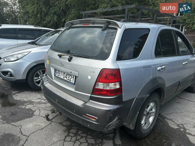 Серый Киа Соренто, объемом двигателя 2.5 л и пробегом 300 тыс. км за 6000 $, фото 8 на Automoto.ua