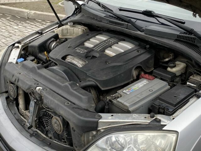 Серый Киа Соренто, объемом двигателя 2.5 л и пробегом 250 тыс. км за 3450 $, фото 13 на Automoto.ua