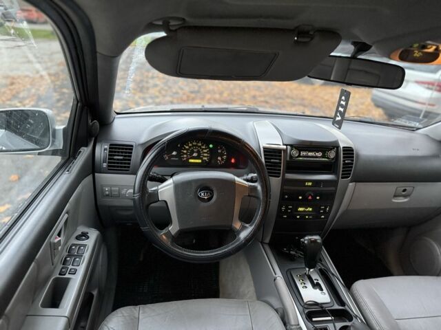 Киа Соренто 2005 в Павлограде на Automoto.ua Серый Киа Соренто, объемом двигателя 0 л и пробегом 222 тыс. км за 4799 $, фото 6 на Automoto.ua
