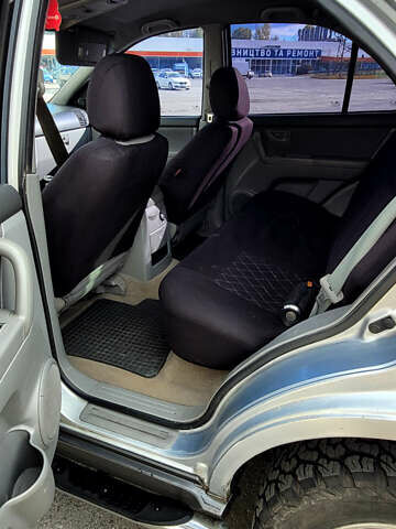 Киа Соренто 2005 в Ужгороде на Automoto.ua Серый Киа Соренто, объемом двигателя 2.5 л и пробегом 285 тыс. км за 3000 $, фото 6 на Automoto.ua