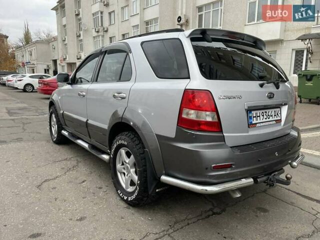 Серый Киа Соренто, объемом двигателя 2.5 л и пробегом 238 тыс. км за 7500 $, фото 7 на Automoto.ua