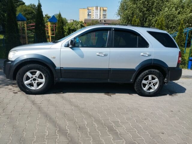 Серый Киа Соренто, объемом двигателя 0 л и пробегом 35 тыс. км за 3800 $, фото 2 на Automoto.ua