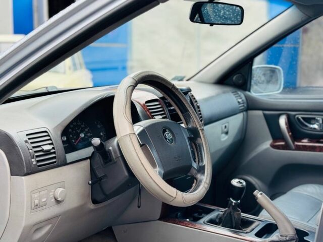 Киа Соренто 2005 в Павлограде на Automoto.ua Серый Киа Соренто, объемом двигателя 2.5 л и пробегом 280 тыс. км за 4250 $, фото 7 на Automoto.ua