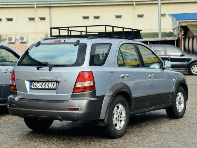 Киа Соренто 2005 в Павлограде на Automoto.ua Серый Киа Соренто, объемом двигателя 2.5 л и пробегом 280 тыс. км за 4250 $, фото 3 на Automoto.ua