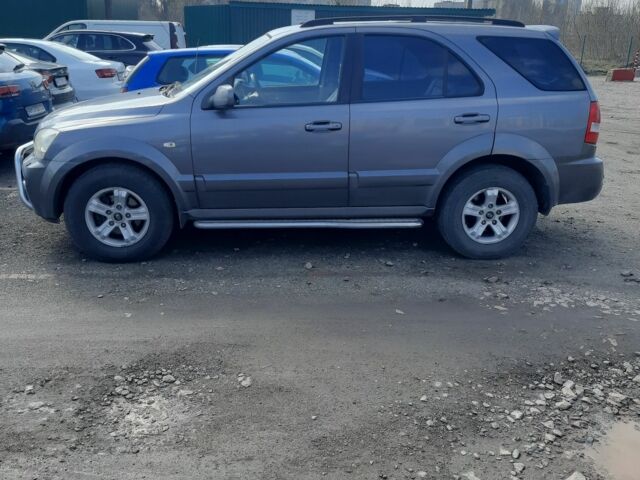 Серый Киа Соренто, объемом двигателя 2.5 л и пробегом 225 тыс. км за 7200 $, фото 2 на Automoto.ua