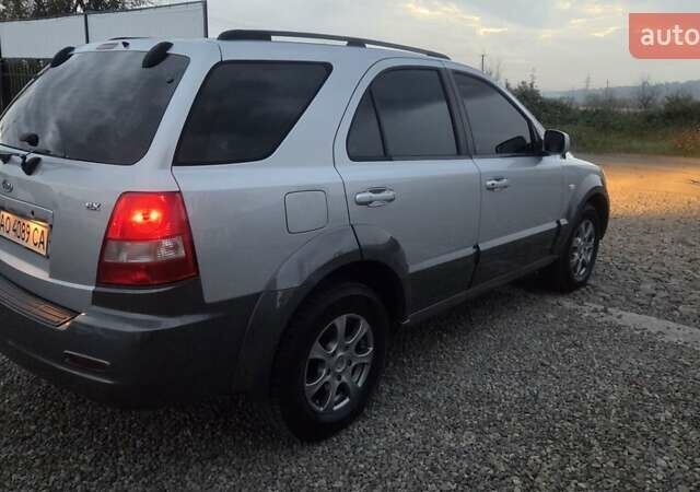 Киа Соренто 2005 в Тячеве на Automoto.ua Серый Киа Соренто, объемом двигателя 2.5 л и пробегом 214 тыс. км за 6550 $, фото 3 на Automoto.ua