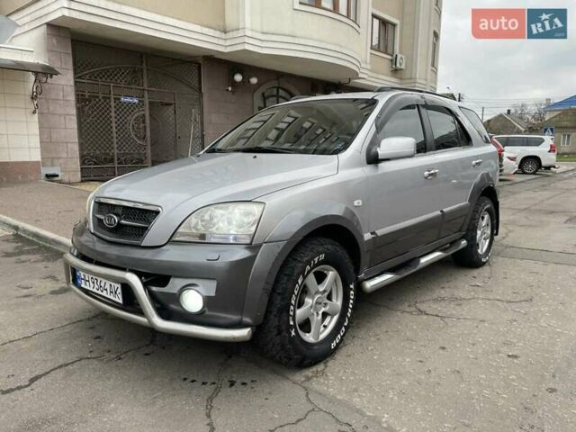 Серый Киа Соренто, объемом двигателя 2.5 л и пробегом 238 тыс. км за 7500 $, фото 2 на Automoto.ua