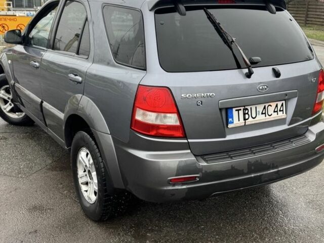 Сірий Кіа Соренто, об'ємом двигуна 2.5 л та пробігом 261 тис. км за 3400 $, фото 1 на Automoto.ua