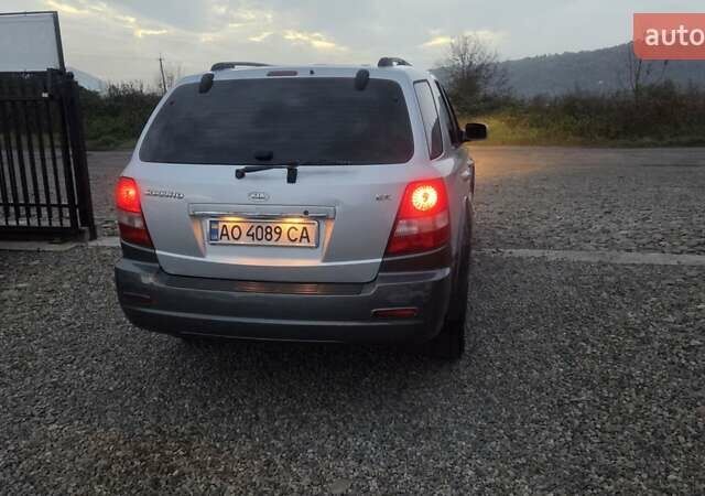 Киа Соренто 2005 в Тячеве на Automoto.ua Серый Киа Соренто, объемом двигателя 2.5 л и пробегом 214 тыс. км за 6550 $, фото 9 на Automoto.ua