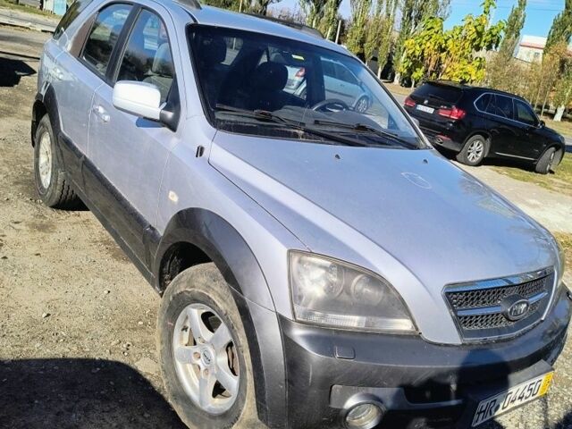 Киа Соренто 2005 в Павлограде на Automoto.ua Серый Киа Соренто, объемом двигателя 2.5 л и пробегом 300 тыс. км за 1500 $, фото 1 на Automoto.ua