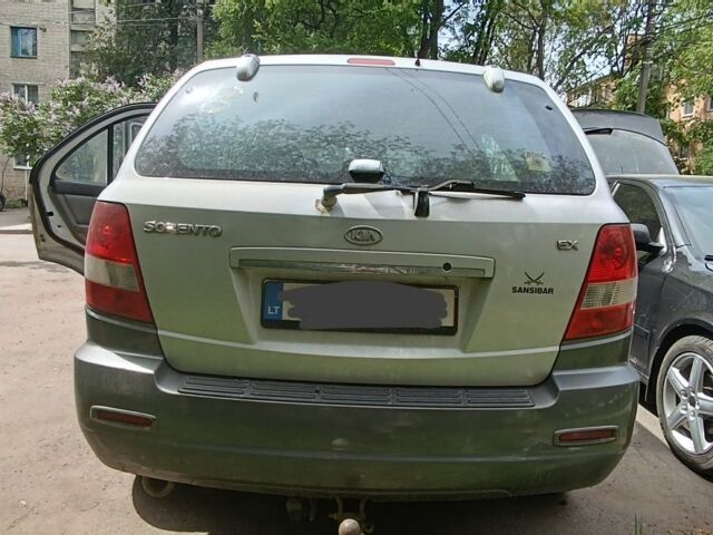 Серый Киа Соренто, объемом двигателя 0 л и пробегом 330 тыс. км за 3300 $, фото 1 на Automoto.ua