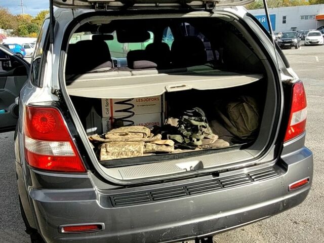 Киа Соренто 2005 в Ужгороде на Automoto.ua Серый Киа Соренто, объемом двигателя 2 л и пробегом 285 тыс. км за 3000 $, фото 5 на Automoto.ua