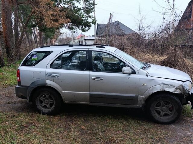 Серый Киа Соренто, объемом двигателя 2.5 л и пробегом 378 тыс. км за 2300 $, фото 3 на Automoto.ua