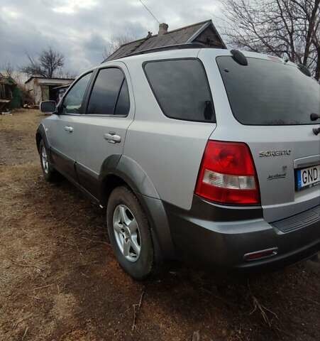 Серый Киа Соренто, объемом двигателя 2.5 л и пробегом 257 тыс. км за 4550 $, фото 6 на Automoto.ua