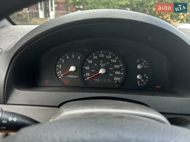 Серый Киа Соренто, объемом двигателя 2.5 л и пробегом 300 тыс. км за 6000 $, фото 10 на Automoto.ua