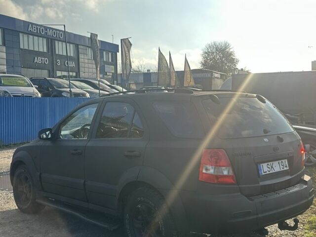 Серый Киа Соренто, объемом двигателя 2.5 л и пробегом 300 тыс. км за 2899 $, фото 4 на Automoto.ua