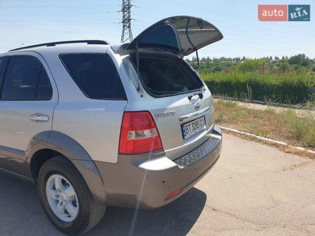 Сірий Кіа Соренто, об'ємом двигуна 2.5 л та пробігом 228 тис. км за 7100 $, фото 11 на Automoto.ua
