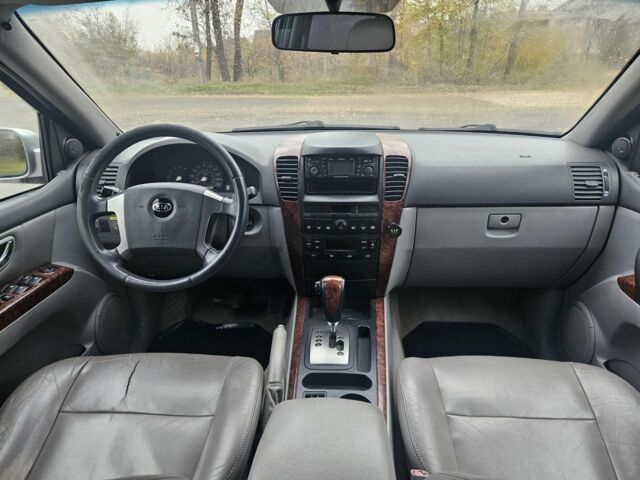 Серый Киа Соренто, объемом двигателя 0 л и пробегом 250 тыс. км за 4400 $, фото 11 на Automoto.ua