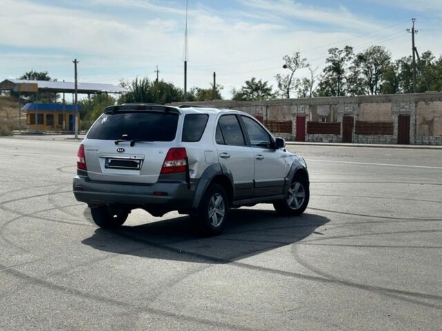 Серый Киа Соренто, объемом двигателя 2.5 л и пробегом 250 тыс. км за 3306 $, фото 4 на Automoto.ua