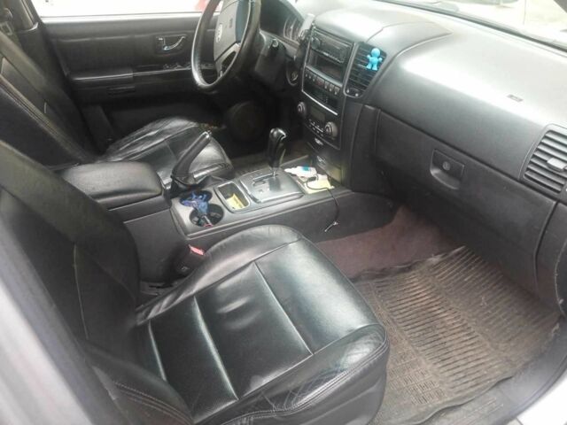 Киа Соренто 2006 в Кривом Роге на Automoto.ua Серый Киа Соренто, объемом двигателя 2.5 л и пробегом 300 тыс. км за 4300 $, фото 5 на Automoto.ua