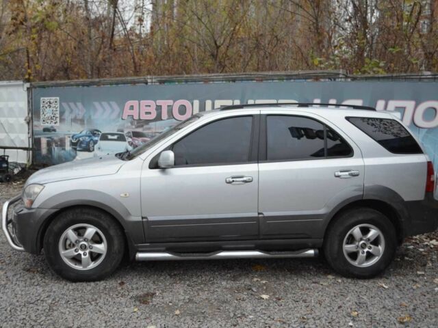 Сірий Кіа Соренто, об'ємом двигуна 2.5 л та пробігом 129 тис. км за 7700 $, фото 6 на Automoto.ua