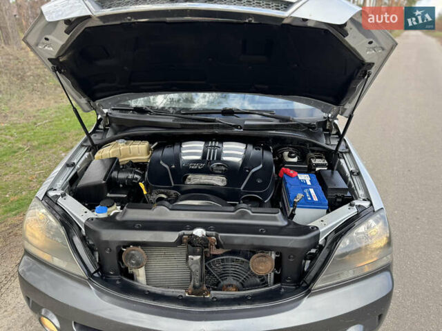 Сірий Кіа Соренто, об'ємом двигуна 2.5 л та пробігом 263 тис. км за 5250 $, фото 14 на Automoto.ua