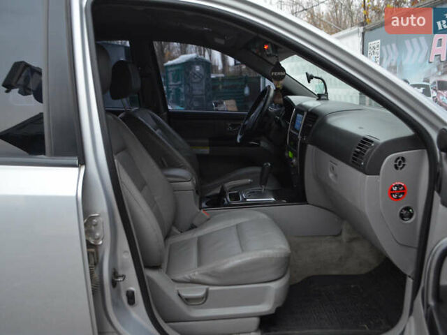 Серый Киа Соренто, объемом двигателя 2.5 л и пробегом 129 тыс. км за 7700 $, фото 18 на Automoto.ua