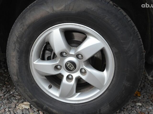 Сірий Кіа Соренто, об'ємом двигуна 0 л та пробігом 129 тис. км за 7700 $, фото 19 на Automoto.ua