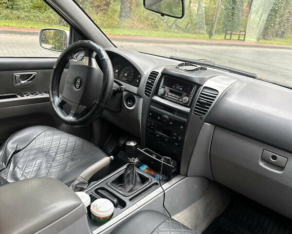 Киа Соренто 2006 в Львове на Automoto.ua Серый Киа Соренто, объемом двигателя 2.5 л и пробегом 249 тыс. км за 5150 $, фото 13 на Automoto.ua