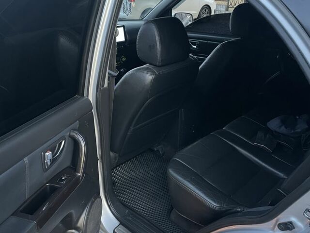 Сірий Кіа Соренто, об'ємом двигуна 2.5 л та пробігом 294 тис. км за 8999 $, фото 6 на Automoto.ua