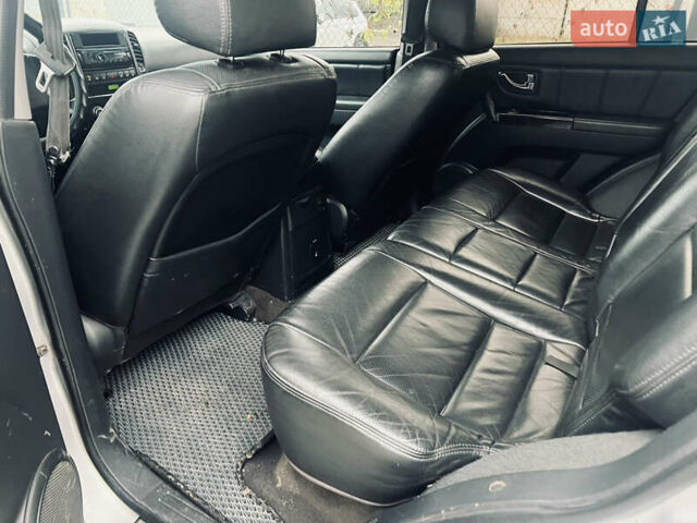 Серый Киа Соренто, объемом двигателя 2.5 л и пробегом 343 тыс. км за 6499 $, фото 15 на Automoto.ua