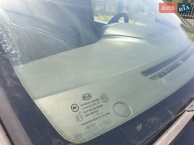 Сірий Кіа Соренто, об'ємом двигуна 2.5 л та пробігом 228 тис. км за 7100 $, фото 13 на Automoto.ua