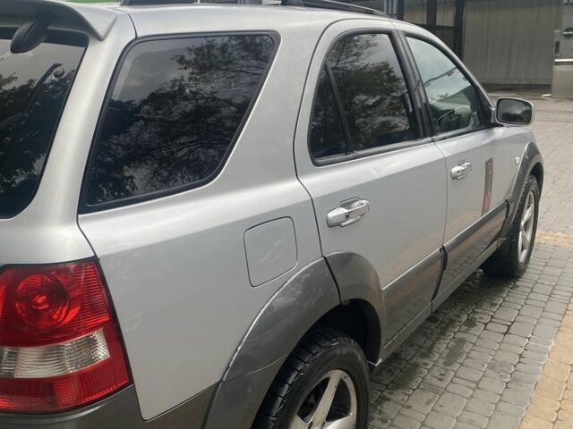 Киа Соренто 2006 в Харькове на Automoto.ua Серый Киа Соренто, объемом двигателя 2.5 л и пробегом 228 тыс. км за 3450 $, фото 7 на Automoto.ua