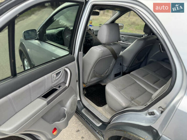 Сірий Кіа Соренто, об'ємом двигуна 2.5 л та пробігом 263 тис. км за 5250 $, фото 9 на Automoto.ua