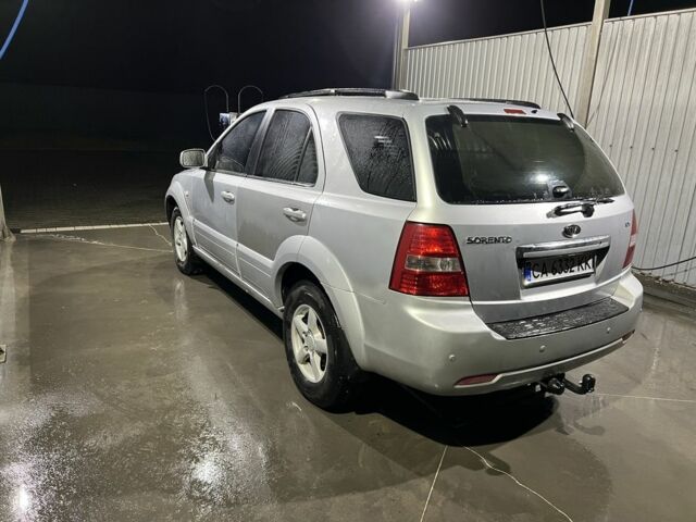 Серый Киа Соренто, объемом двигателя 2.5 л и пробегом 345 тыс. км за 6200 $, фото 8 на Automoto.ua