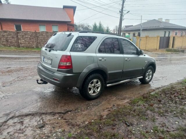 Серый Киа Соренто, объемом двигателя 2.5 л и пробегом 207 тыс. км за 4000 $, фото 3 на Automoto.ua