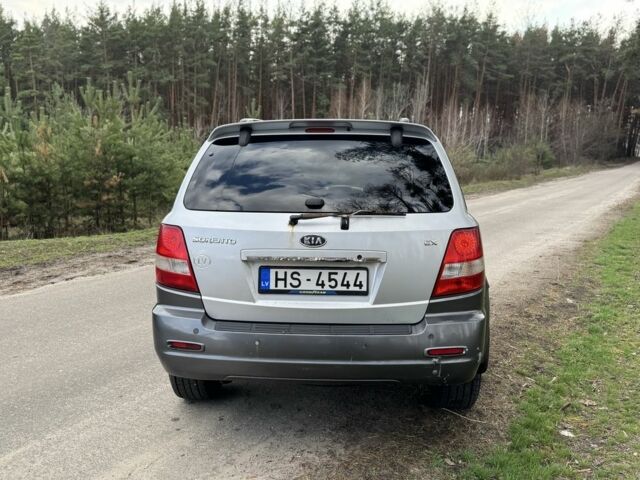 Серый Киа Соренто, объемом двигателя 2.5 л и пробегом 263 тыс. км за 5250 $, фото 4 на Automoto.ua