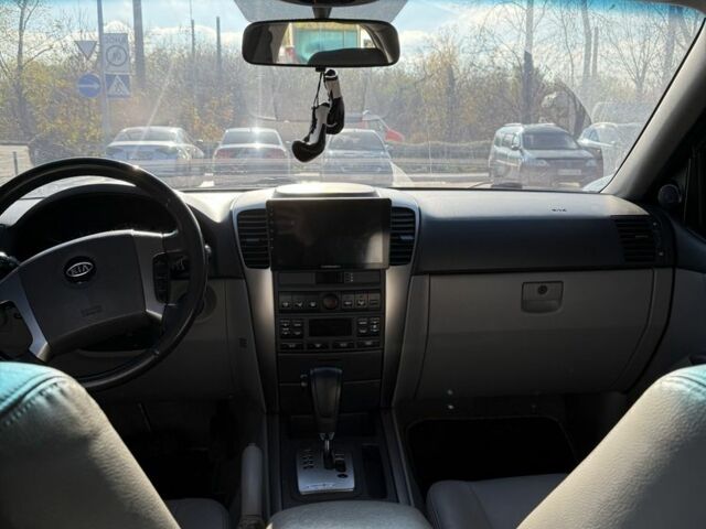 Киа Соренто 2006 в Харькове на Automoto.ua Серый Киа Соренто, объемом двигателя 2.5 л и пробегом 176 тыс. км за 6000 $, фото 5 на Automoto.ua