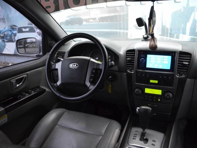 Сірий Кіа Соренто, об'ємом двигуна 2.5 л та пробігом 129 тис. км за 7700 $, фото 9 на Automoto.ua