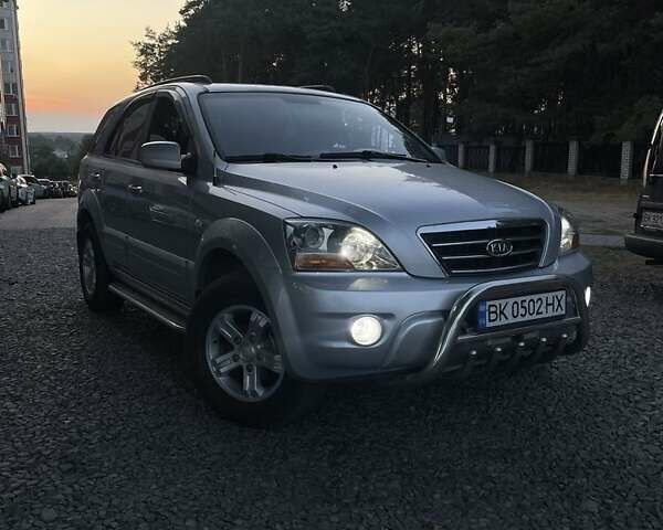 Серый Киа Соренто, объемом двигателя 2.5 л и пробегом 294 тыс. км за 8999 $, фото 7 на Automoto.ua