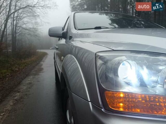 Серый Киа Соренто, объемом двигателя 2.5 л и пробегом 237 тыс. км за 8844 $, фото 10 на Automoto.ua