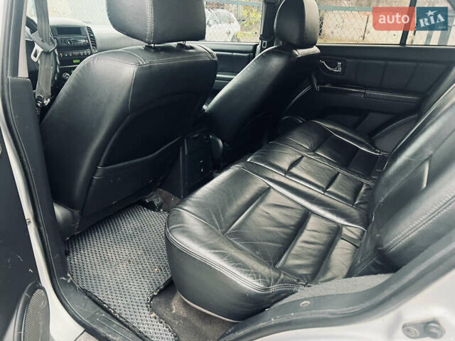 Серый Киа Соренто, объемом двигателя 2.5 л и пробегом 343 тыс. км за 6499 $, фото 16 на Automoto.ua