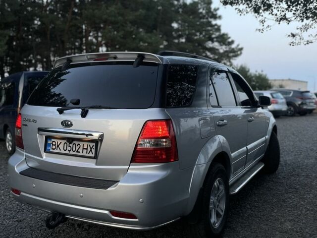 Сірий Кіа Соренто, об'ємом двигуна 2.5 л та пробігом 294 тис. км за 8999 $, фото 2 на Automoto.ua