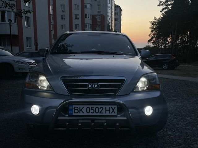 Сірий Кіа Соренто, об'ємом двигуна 2.5 л та пробігом 294 тис. км за 8999 $, фото 7 на Automoto.ua