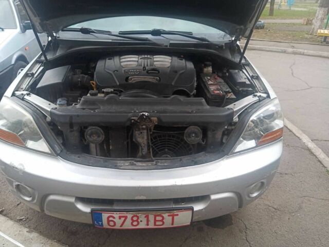 Киа Соренто 2006 в Кривом Роге на Automoto.ua Серый Киа Соренто, объемом двигателя 2.5 л и пробегом 300 тыс. км за 4300 $, фото 6 на Automoto.ua
