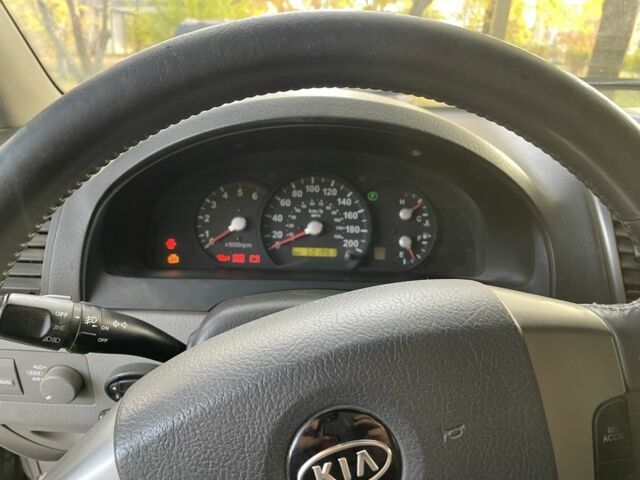 Сірий Кіа Соренто, об'ємом двигуна 2.5 л та пробігом 500 тис. км за 3600 $, фото 10 на Automoto.ua