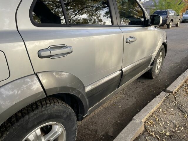 Сірий Кіа Соренто, об'ємом двигуна 2.5 л та пробігом 500 тис. км за 3600 $, фото 13 на Automoto.ua