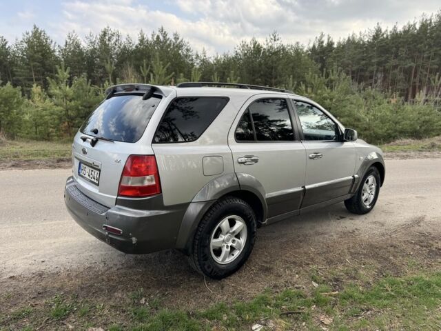 Серый Киа Соренто, объемом двигателя 2.5 л и пробегом 263 тыс. км за 5250 $, фото 3 на Automoto.ua