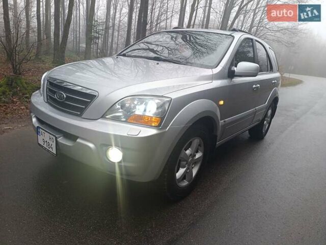 Серый Киа Соренто, объемом двигателя 2.5 л и пробегом 237 тыс. км за 8844 $, фото 3 на Automoto.ua