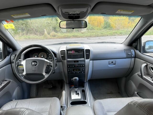 Киа Соренто 2006 в Тернополе на Automoto.ua Серый Киа Соренто, объемом двигателя 2.5 л и пробегом 225 тыс. км за 4682 $, фото 7 на Automoto.ua